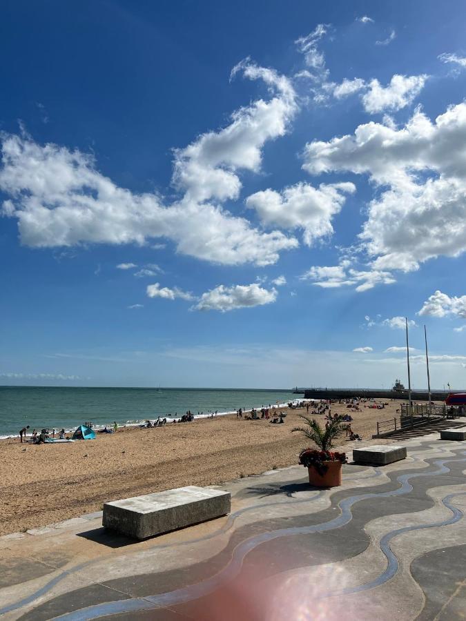 Royal View Apartment Рамсгейт Екстериор снимка